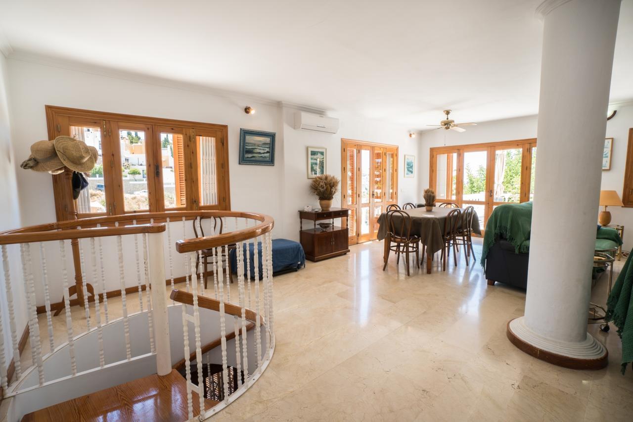 Colina Menyber * Nerja